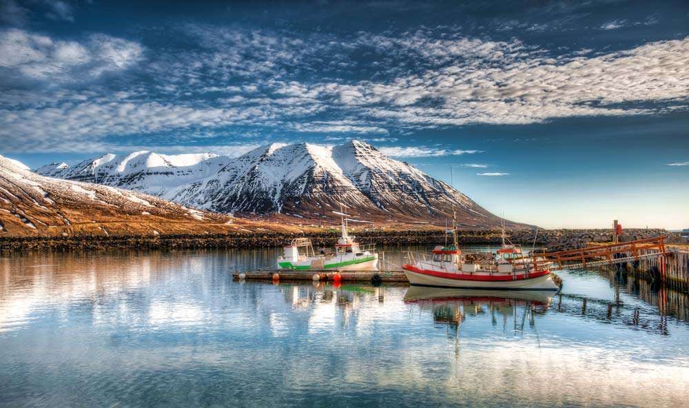 cruise in iceland on a small expedition vessel