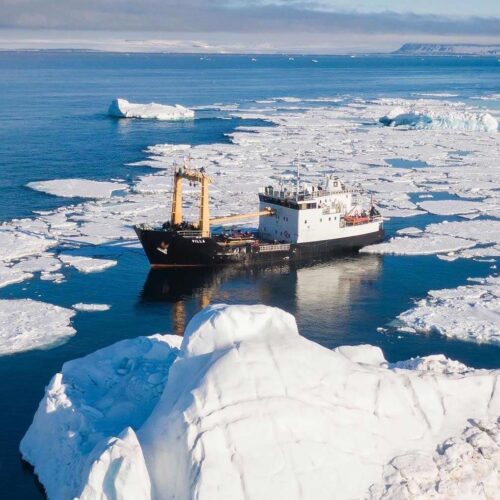 polar expedition yacht